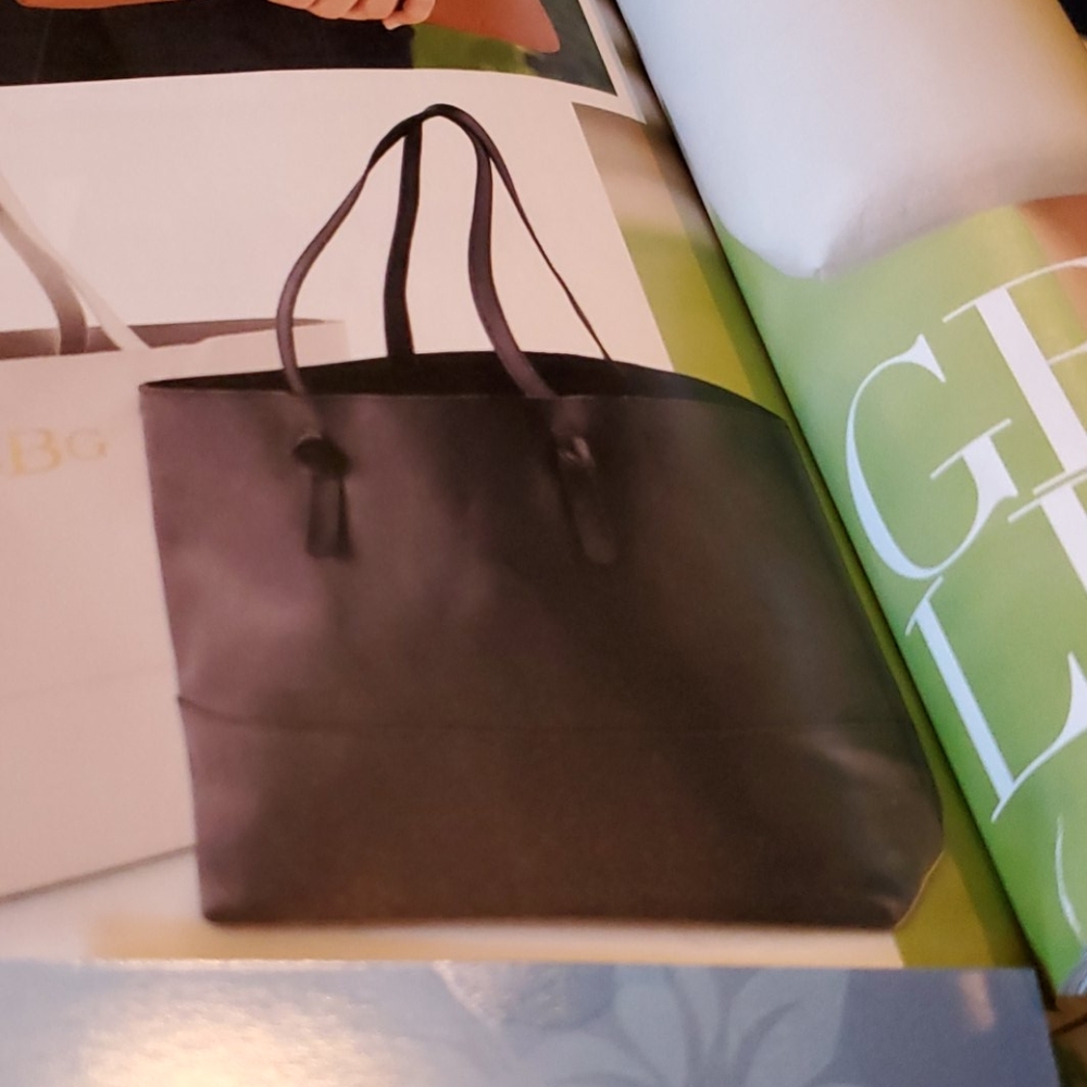 MILLER LEATHER TOTE N.W.T. - Picture 3 of 3
